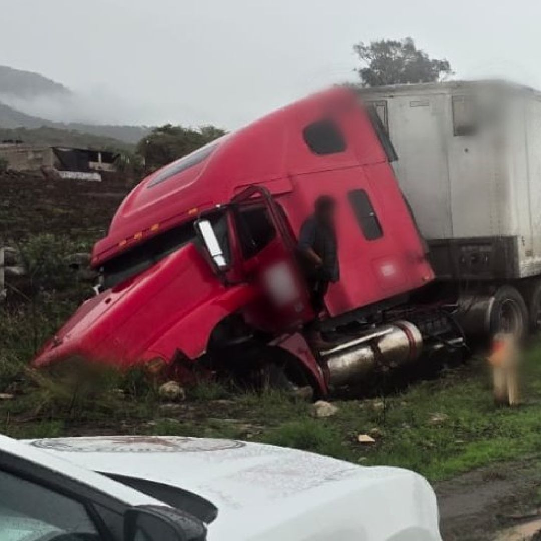 Accidente en Nayarit. Foto: Carreteras Guardia Nacional